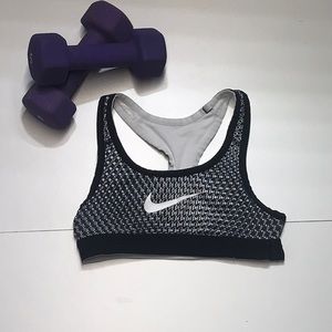 NIKE Girls Reversible Sports Bra